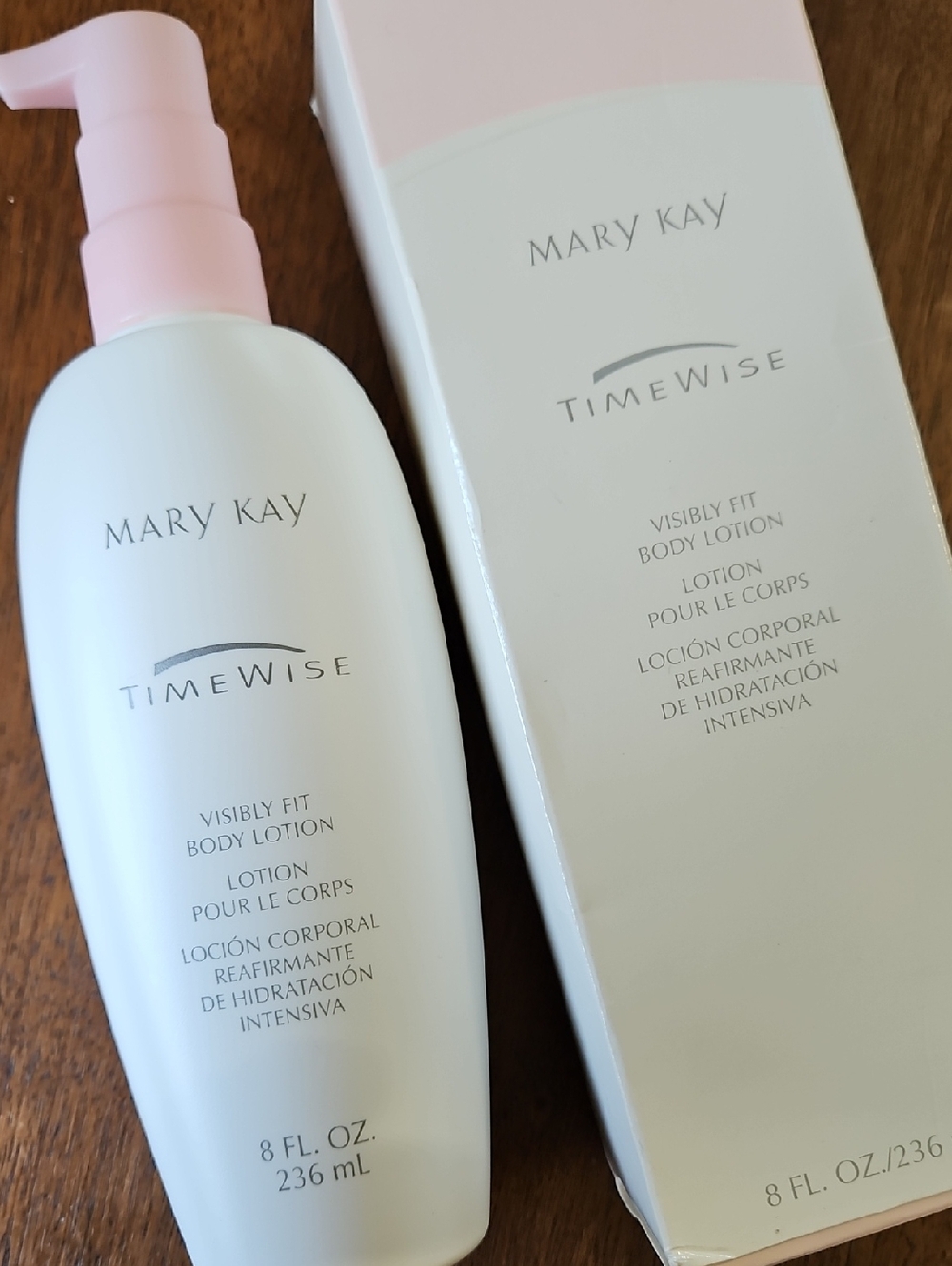 Mary Kay TimeWise Body Lotion - Mint Green Bottle with Pink Pump